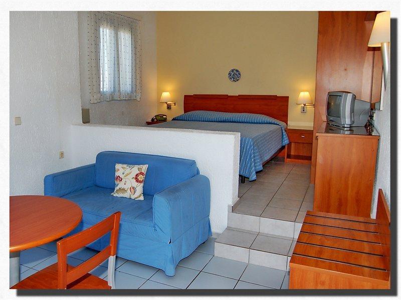 הרסוניסוס Palatia Village Hotel Apartments מראה חיצוני תמונה
